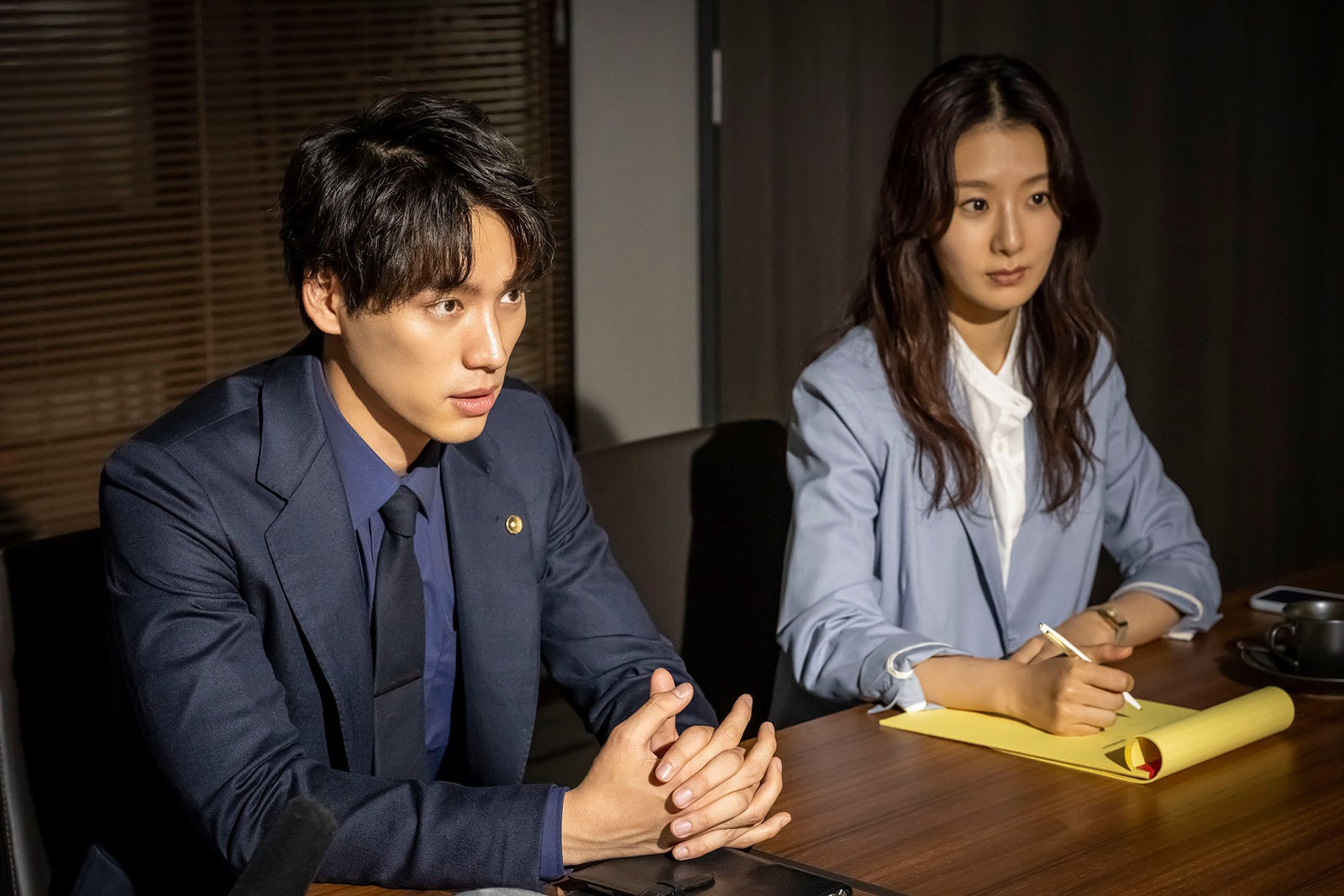 福士蒼汰、玄理「弁護士ソドム」第5話より（C）テレビ東京