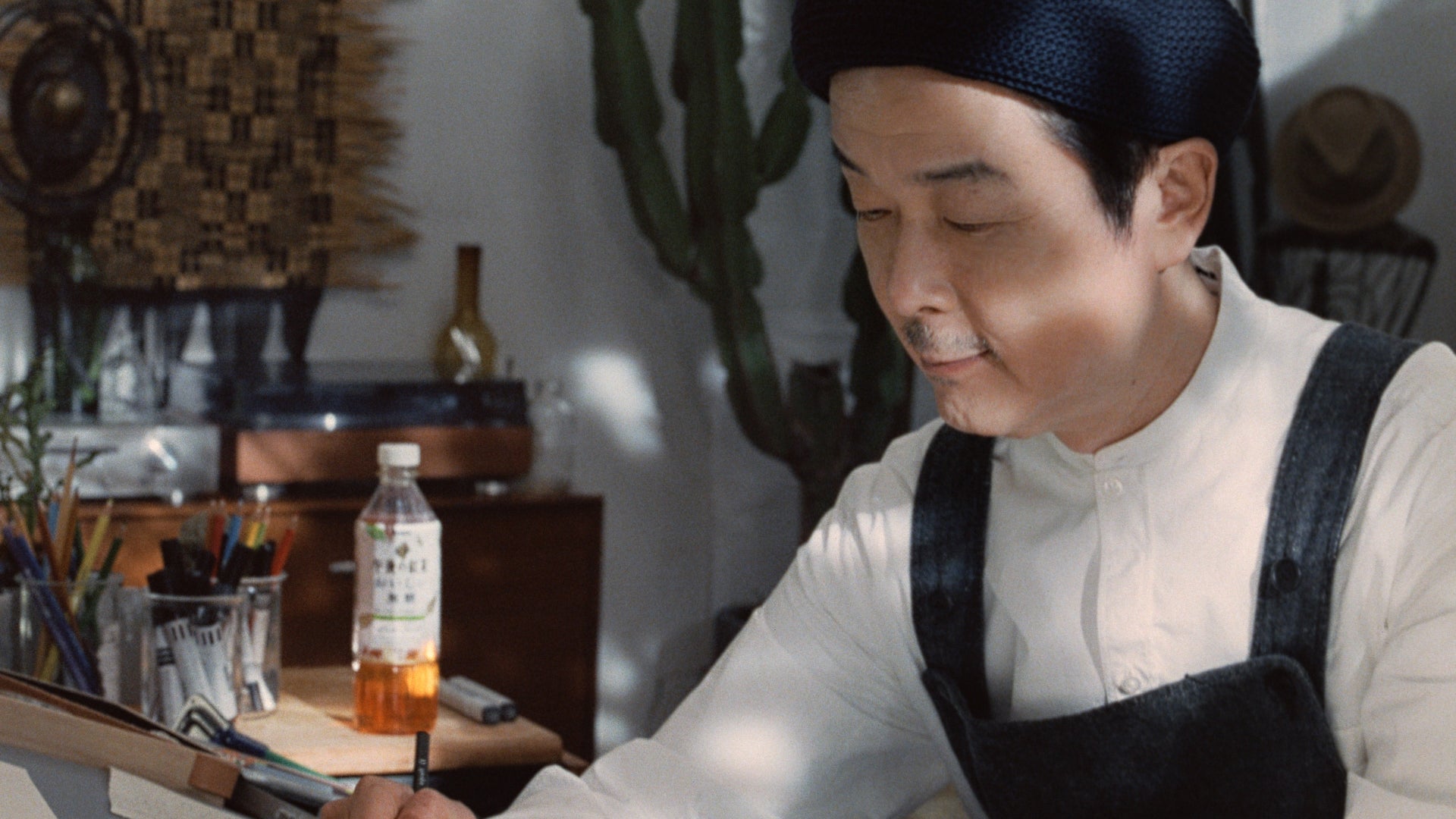 リリー・フランキー／新CMより（提供画像）