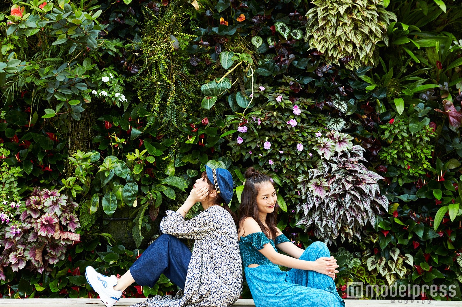 左から：村田倫子、武智志穂（C）モデルプレス