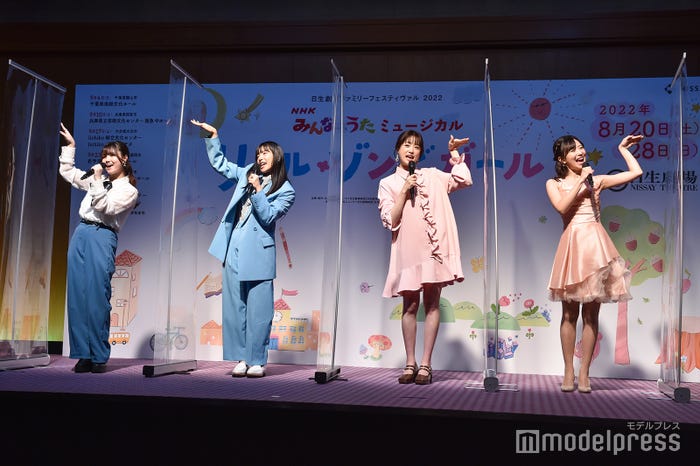 伊藤理々杏、石井杏奈、高橋ひかる、熊谷彩春 (C)モデルプレス