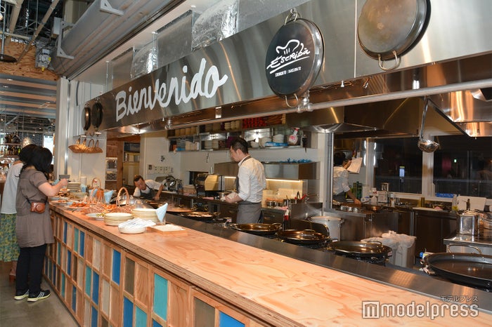 XIRINGUITO Escrib（C）モデルプレス