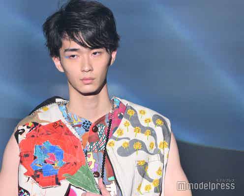 野村康太、華やか花柄ノースリーブから鍛えられた腕披露【TGCしずおか2025】