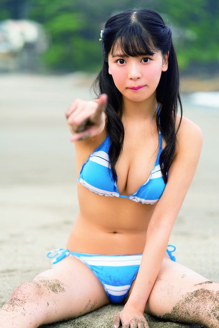 NMB48 安田桃寧1st写真集「もう一度、会いたい理由」より/撮影:木村哲夫(画像提供:光文社)