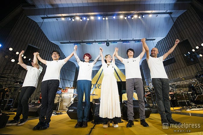 大塚 愛「LOVE IS BORN ~12th Anniversary 2015~」/Photo by 田中聖太郎