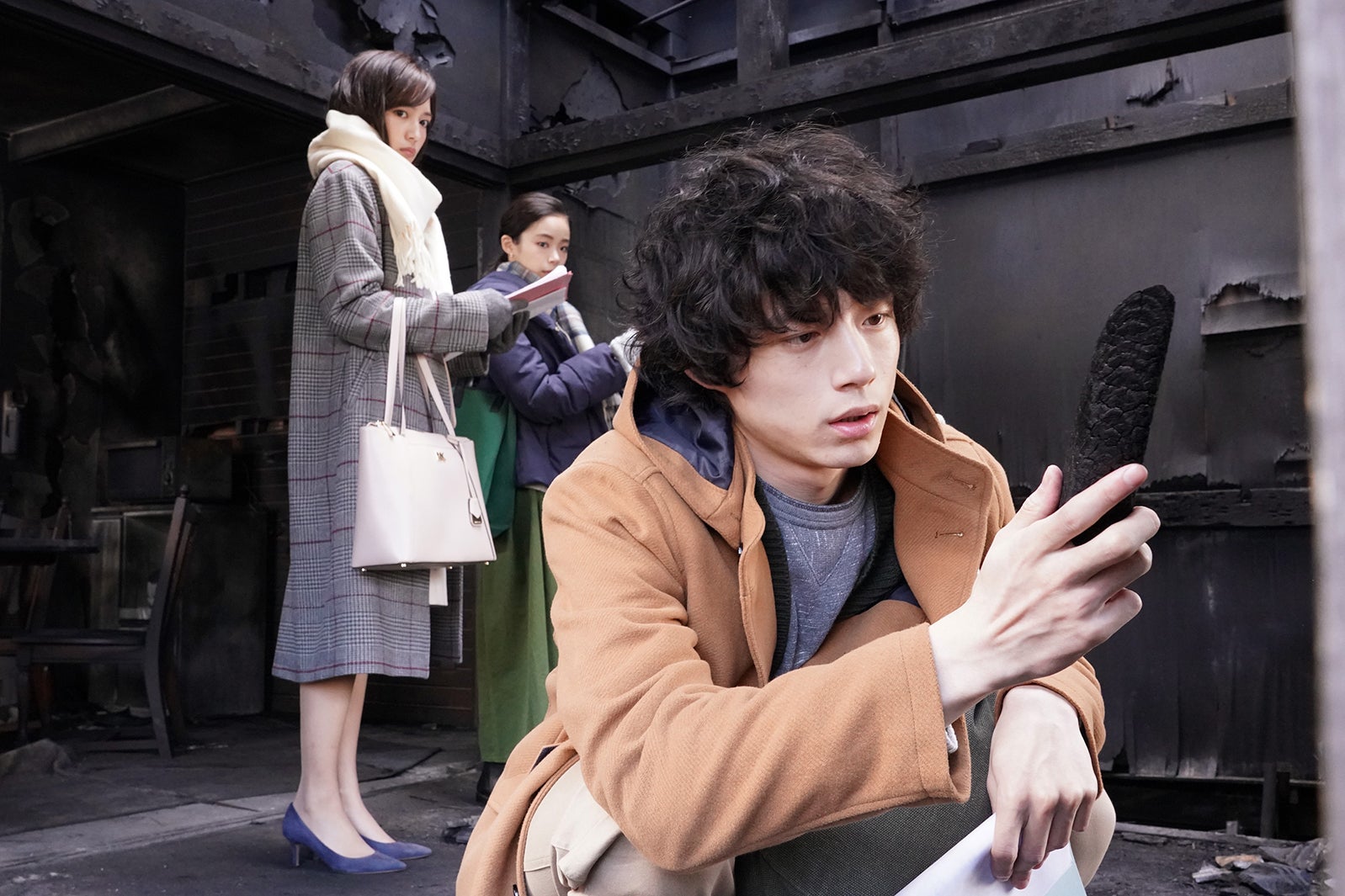 坂口健太郎／「イノセンス～冤罪弁護士～」第1話より（C）日本テレビ