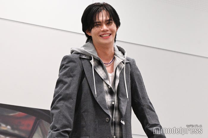 今秋の目覚ましい活躍を受け「“◯◯の秋”と表現するなら?」という質問が出たが「食欲の秋」と回答するカイ(C)モデルプレス