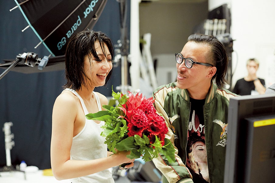 武田玲奈、レスリー・キー／メイキングカット（提供写真）