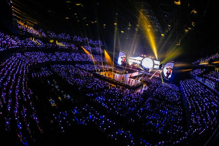 JO1(C)LAPONE ENTERTAINMENT