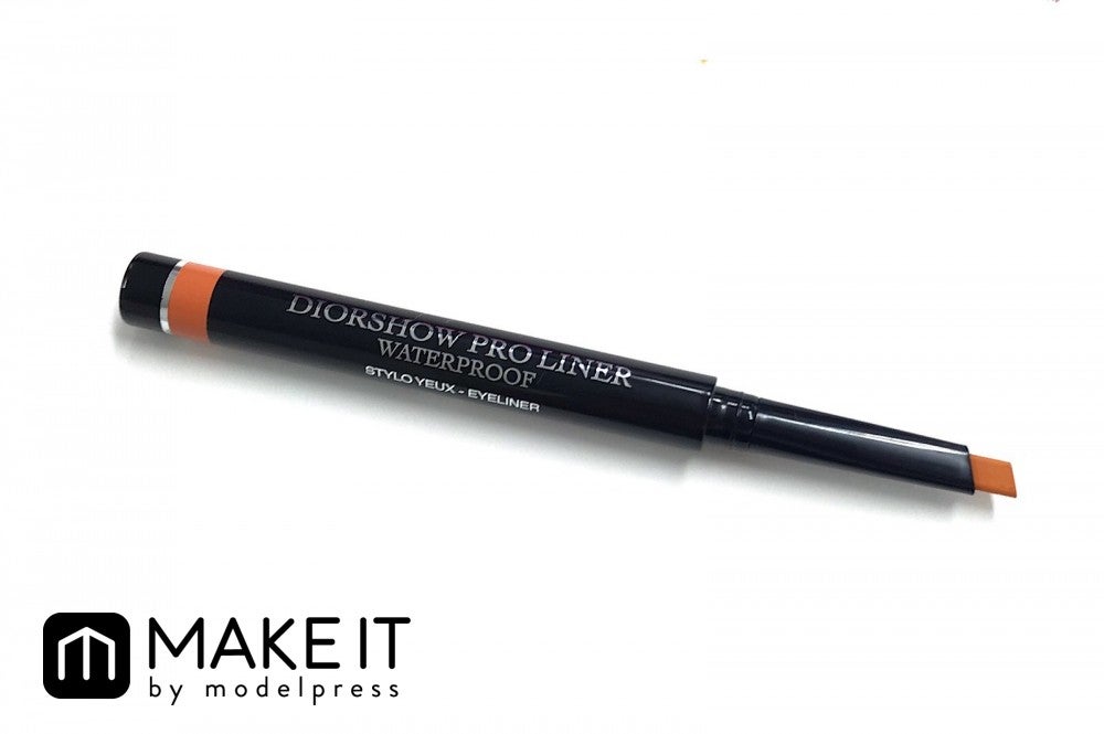 Dior／ディオールショウ プロ ライナー ウォータープルーフ／651 マットオレンジ／3,000円（税抜） (C)メイクイット