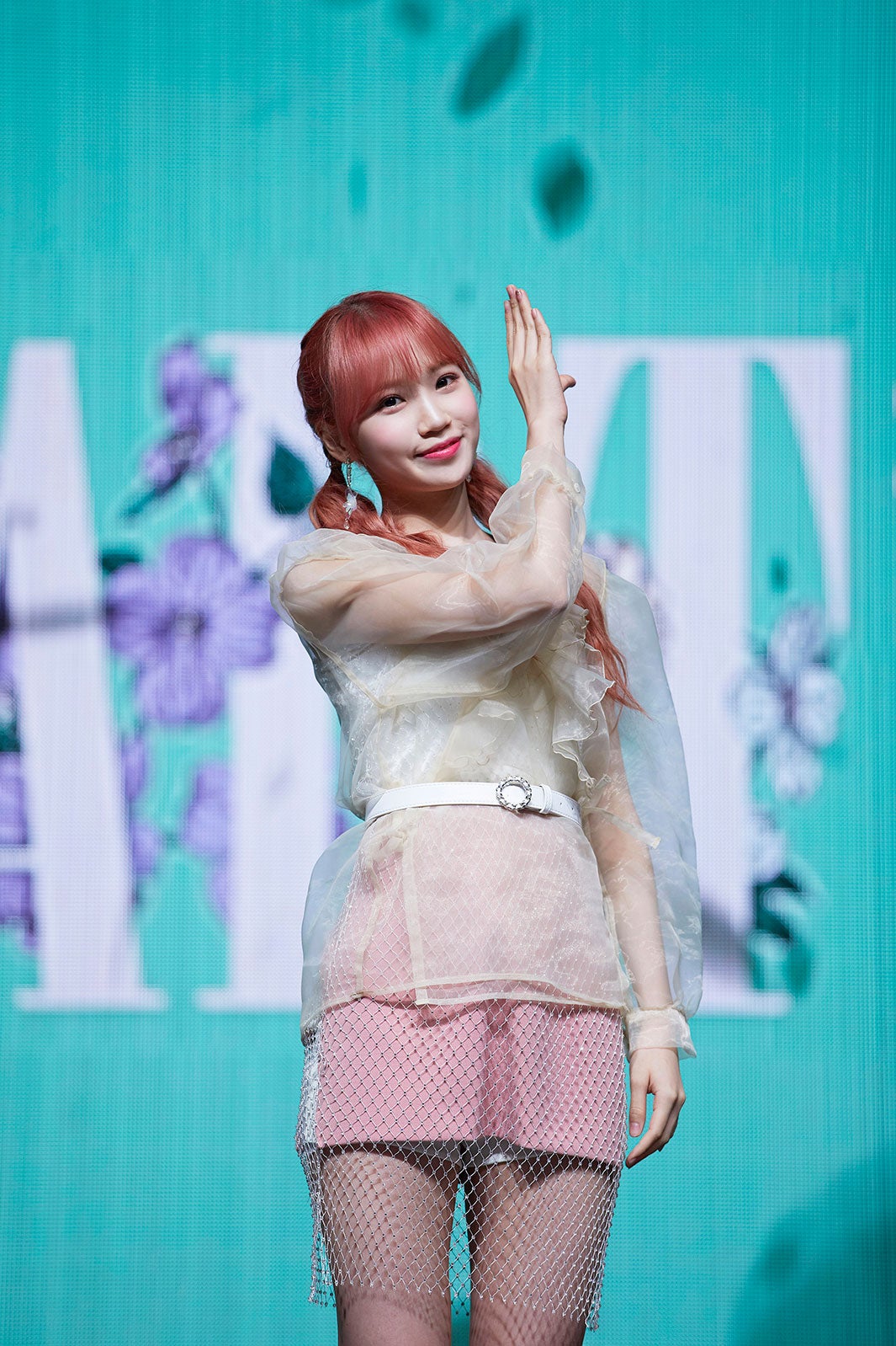 IZ*ONE（C）OFF THE RECORD