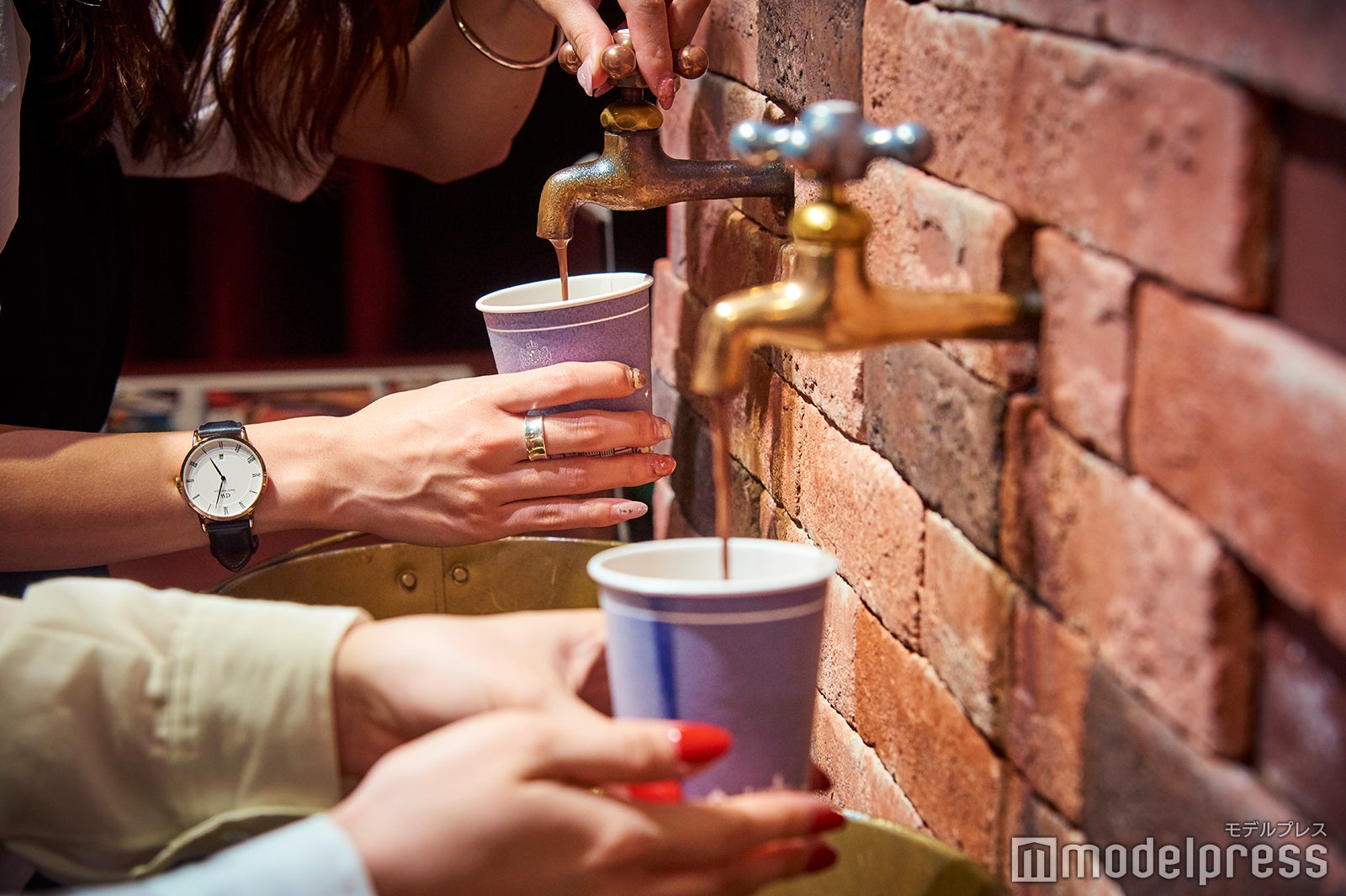 甘くて濃厚なチョコレートドリンクを召し上がれ（C）モデルプレス