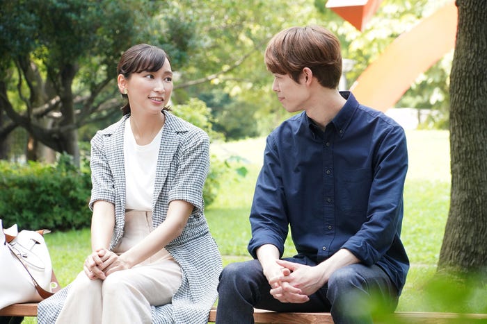 杏・宮沢氷魚/「偽装不倫」第5話より(C)日本テレビ