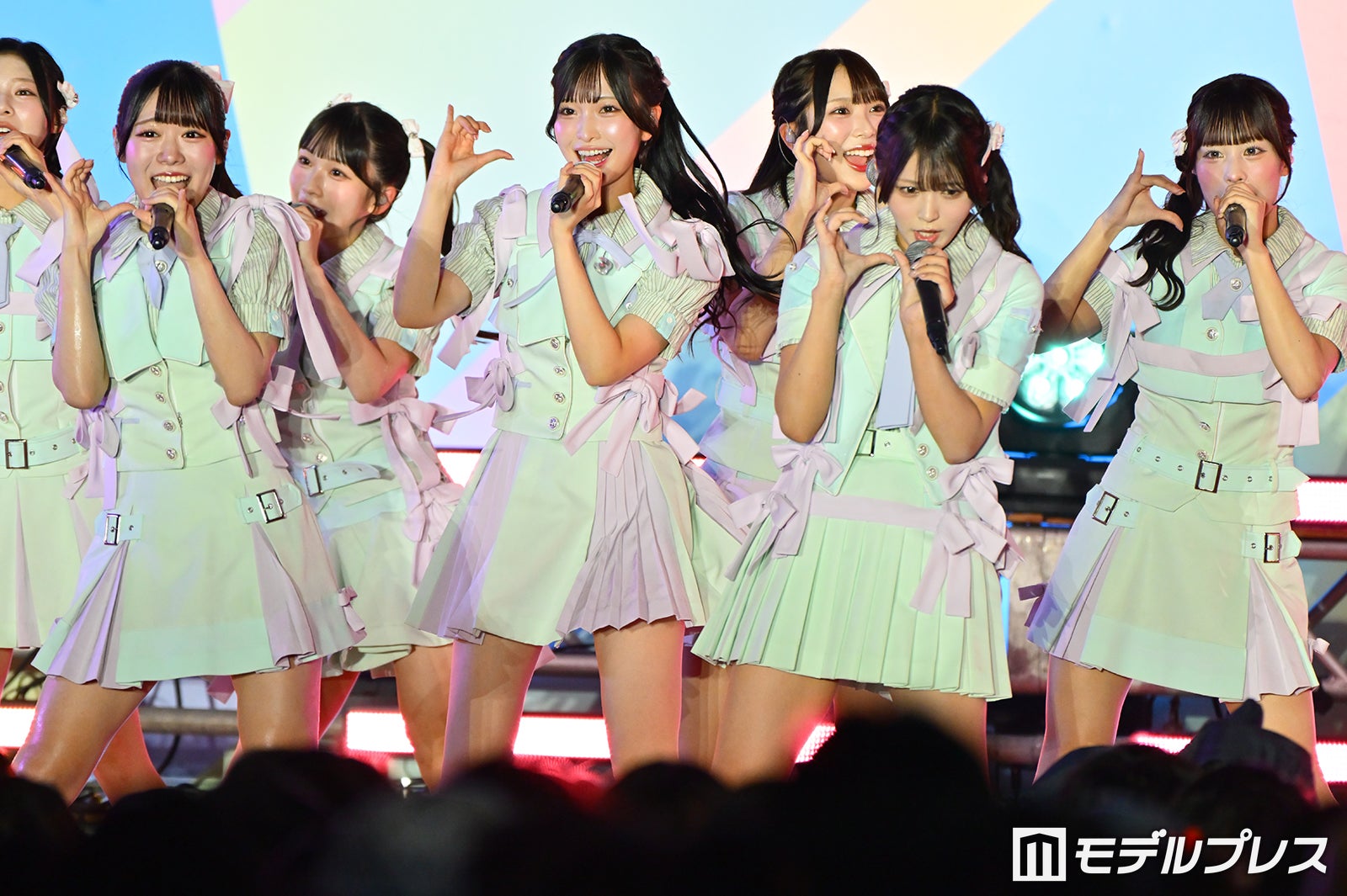 ≒JOY（C）モデルプレス