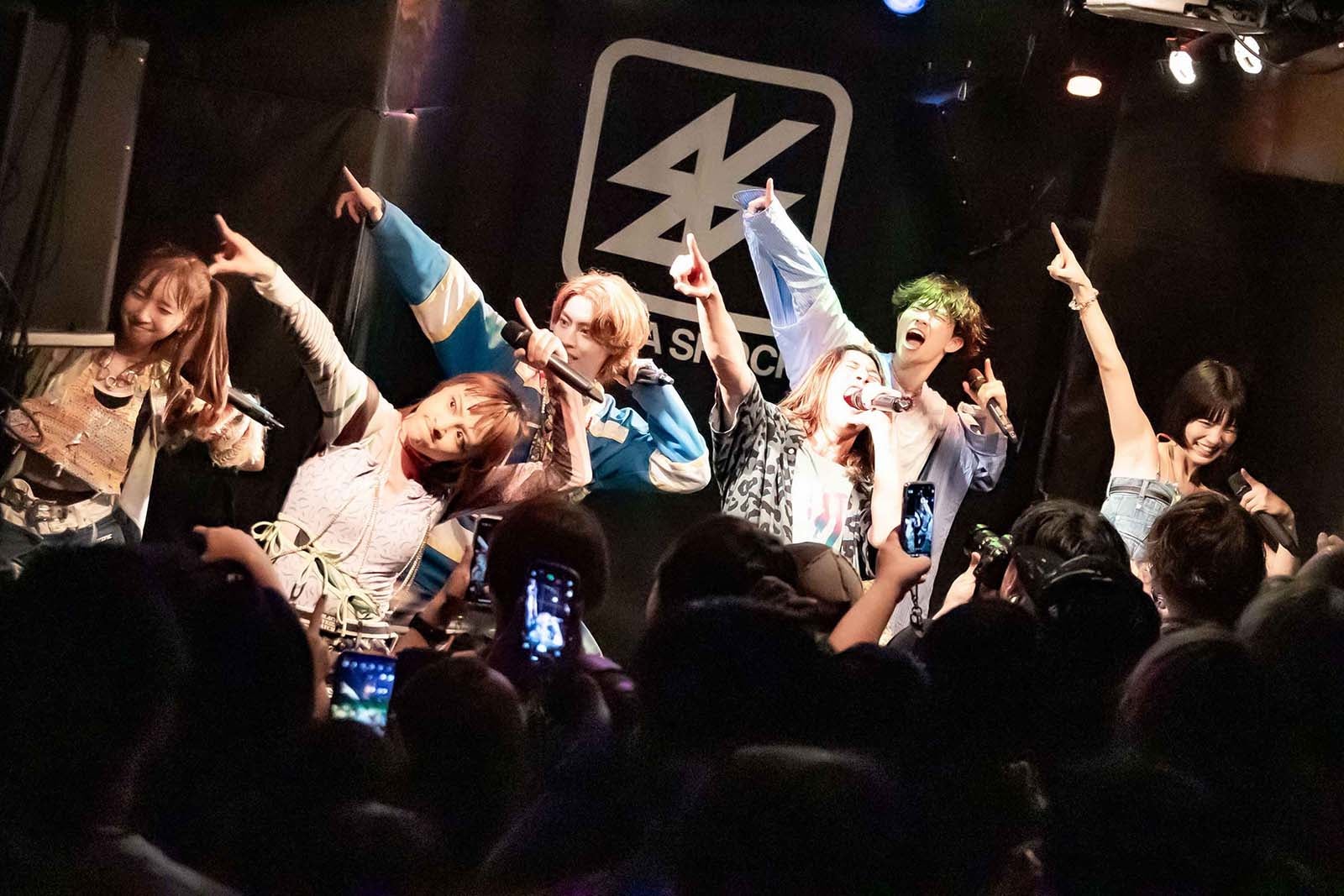 BiTE A SHOCK Photo by 藤井拓