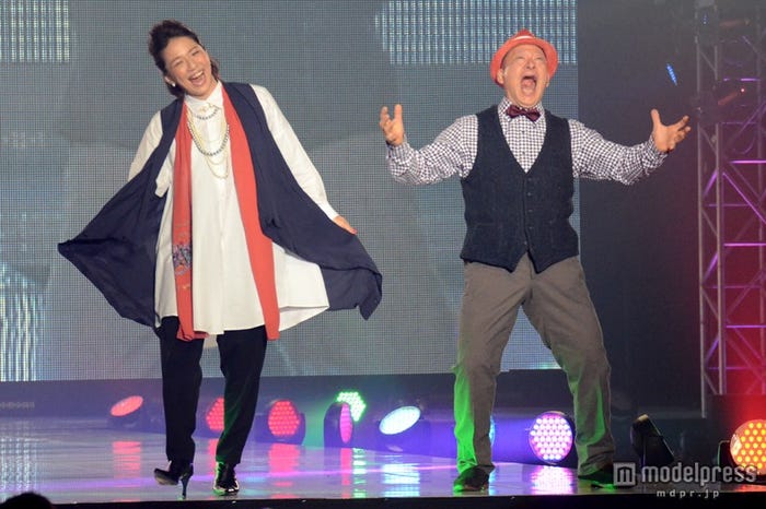 浜口京子、アニマル浜口が親子でランウェイデビュー