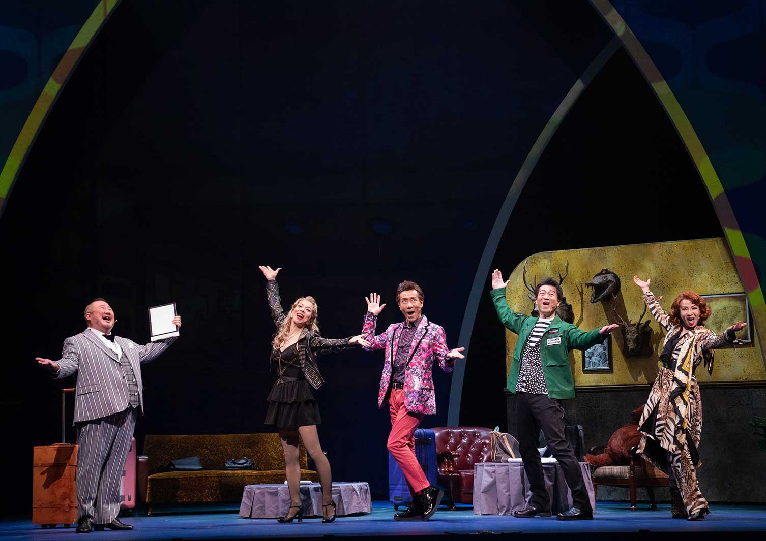 「The PROM」オフィシャル舞台写真／撮影：引地信彦、NAITO