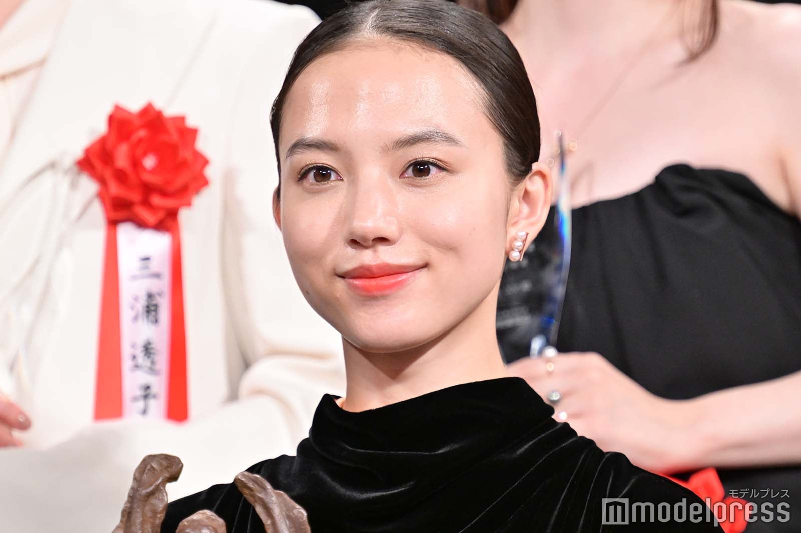 杉村春子賞を受賞した清原果耶（C）モデルプレス