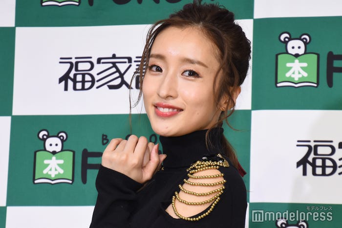 梅田彩佳(C)モデルプレス