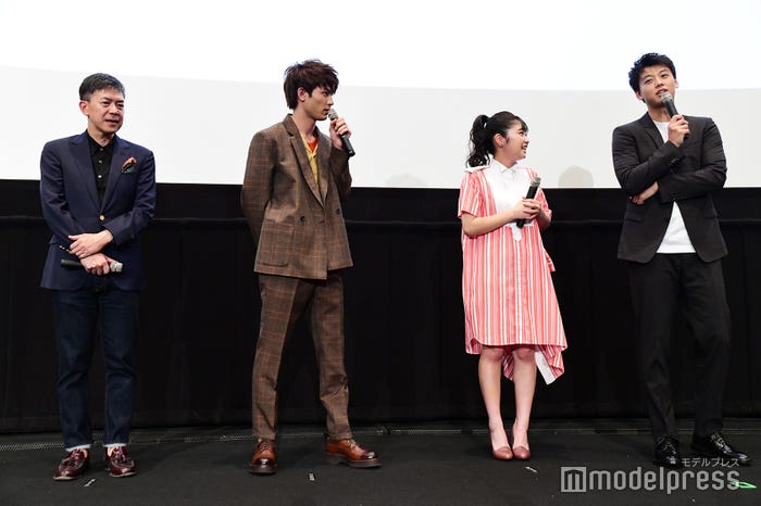 (左から)河合勇人監督、板垣瑞生、吉柳咲良、竹内涼真 (C)モデルプレス