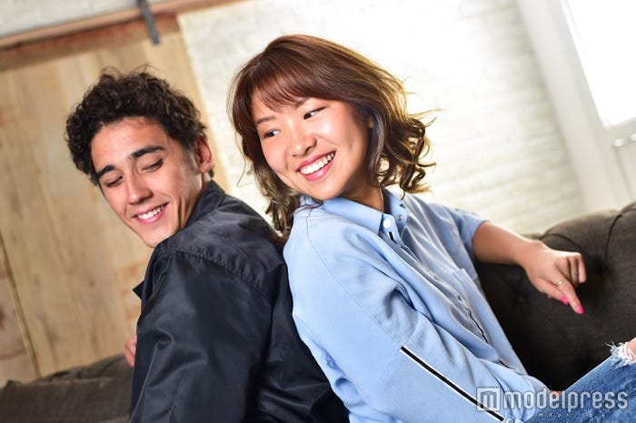 エビアン&侑哉カップルを直撃(C)モデルプレス