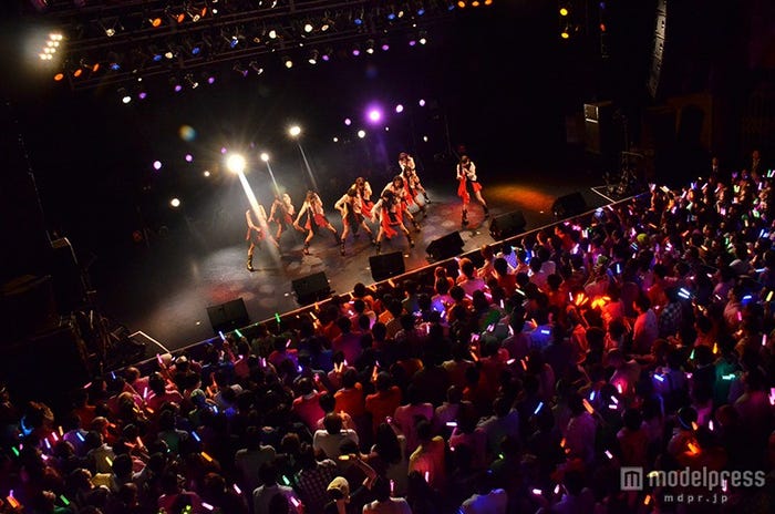 1000人のファンが熱狂