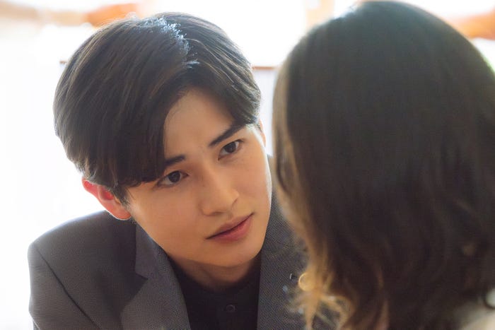 「顔に泥を塗る」第8話より(C)テレビ朝日