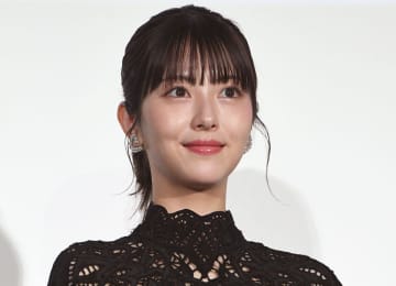 浜辺美波、変装せずに買い物でビル中が大パニックに「普段はバレないので油断」も…藤ケ谷太輔「ビルの全スタッフが」