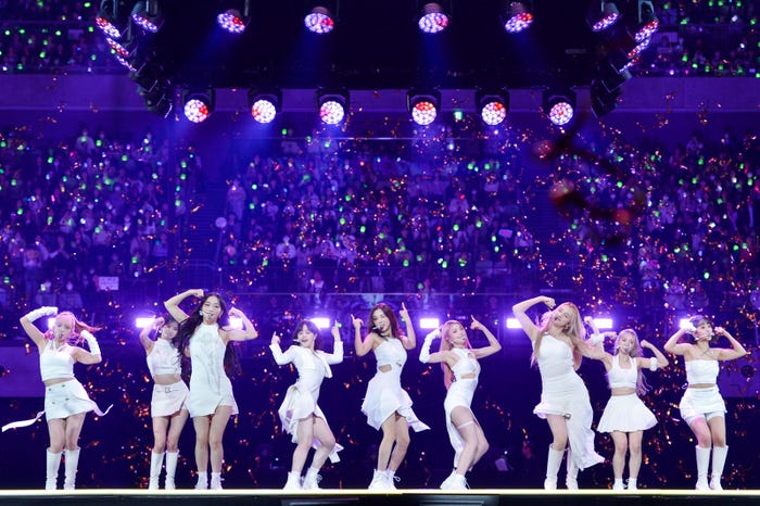 Kep1er「SBS INKIGAYO LIVE in TOKYO」(C)SBS