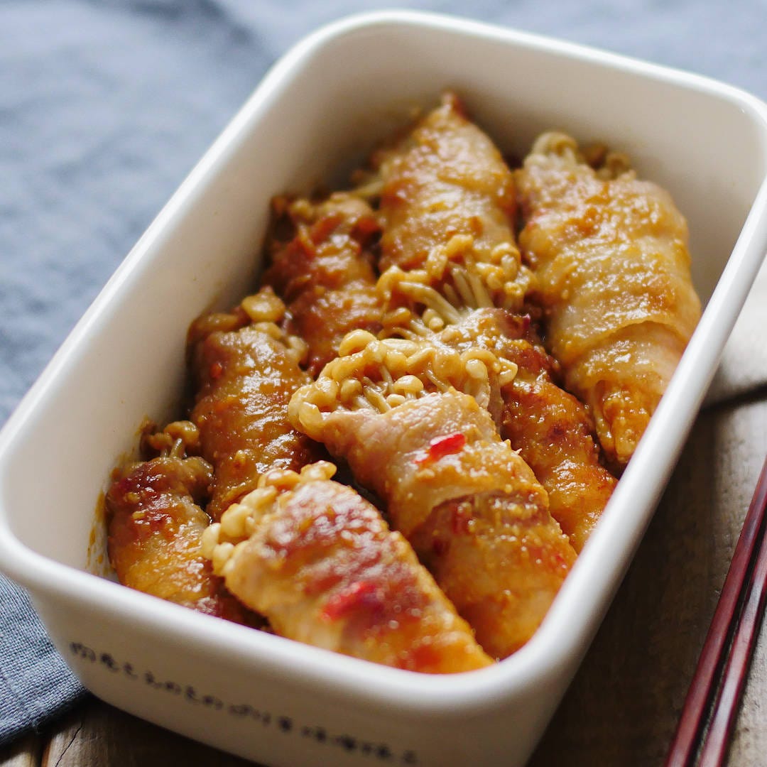 【作り置き】冷めてもおいしい!肉巻きえのきのピリ辛味噌焼き