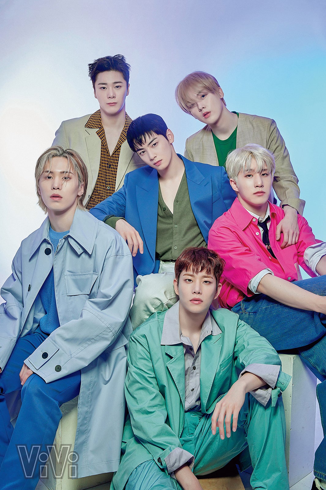 “宇宙美男グループ”ASTRO「ViVi」初登場 メンバー同士の関係に迫る