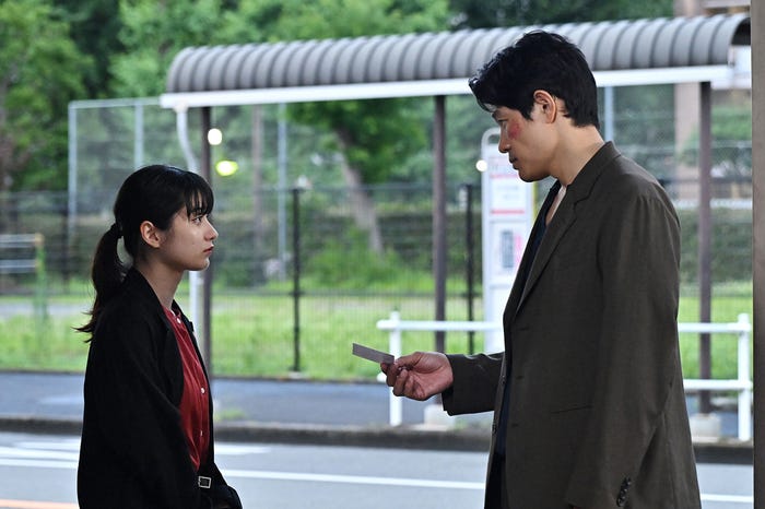 蒔田彩珠、鈴木亮平「リブート」第9話(C)TBS