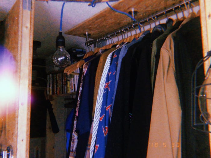 【ワタナベギャラリーVol.03】吊り下げ主義