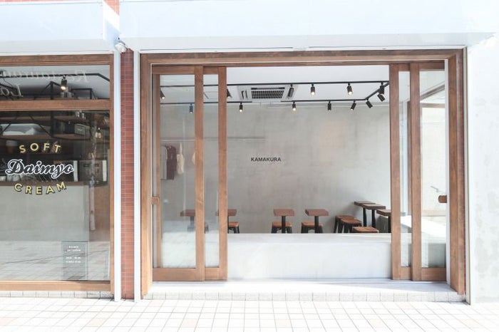 テラスベンチ/画像提供:アイ・ユナイテッドハーツ