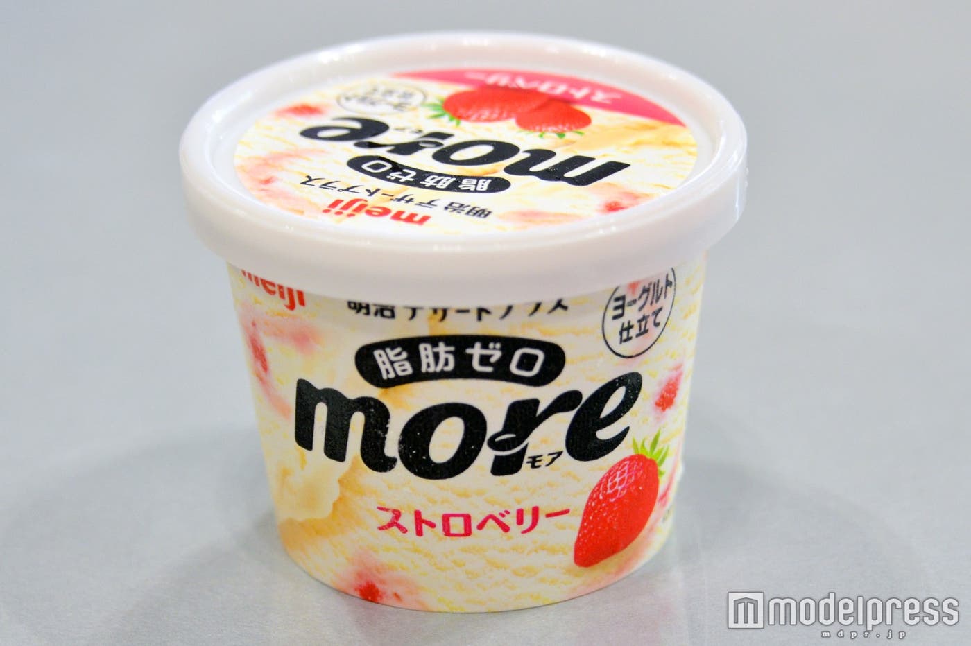 明治 デザートプラス more ストロベリー(C)モデルプレス