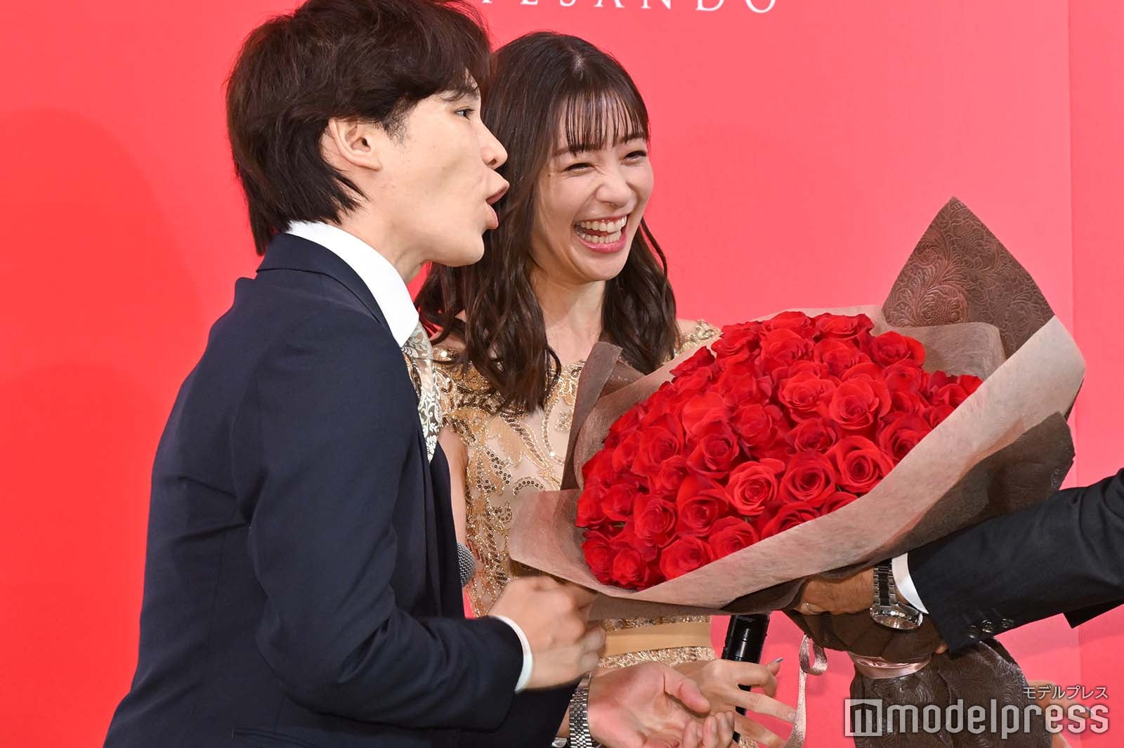 TATSU、足立梨花（C）モデルプレス