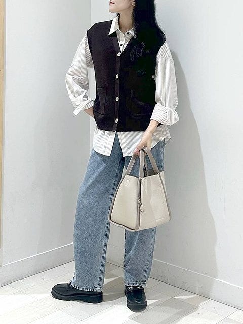 ニットベストコーデ1