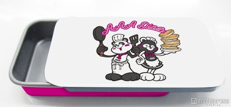 カフェ入場時にもらえるタブレットケース