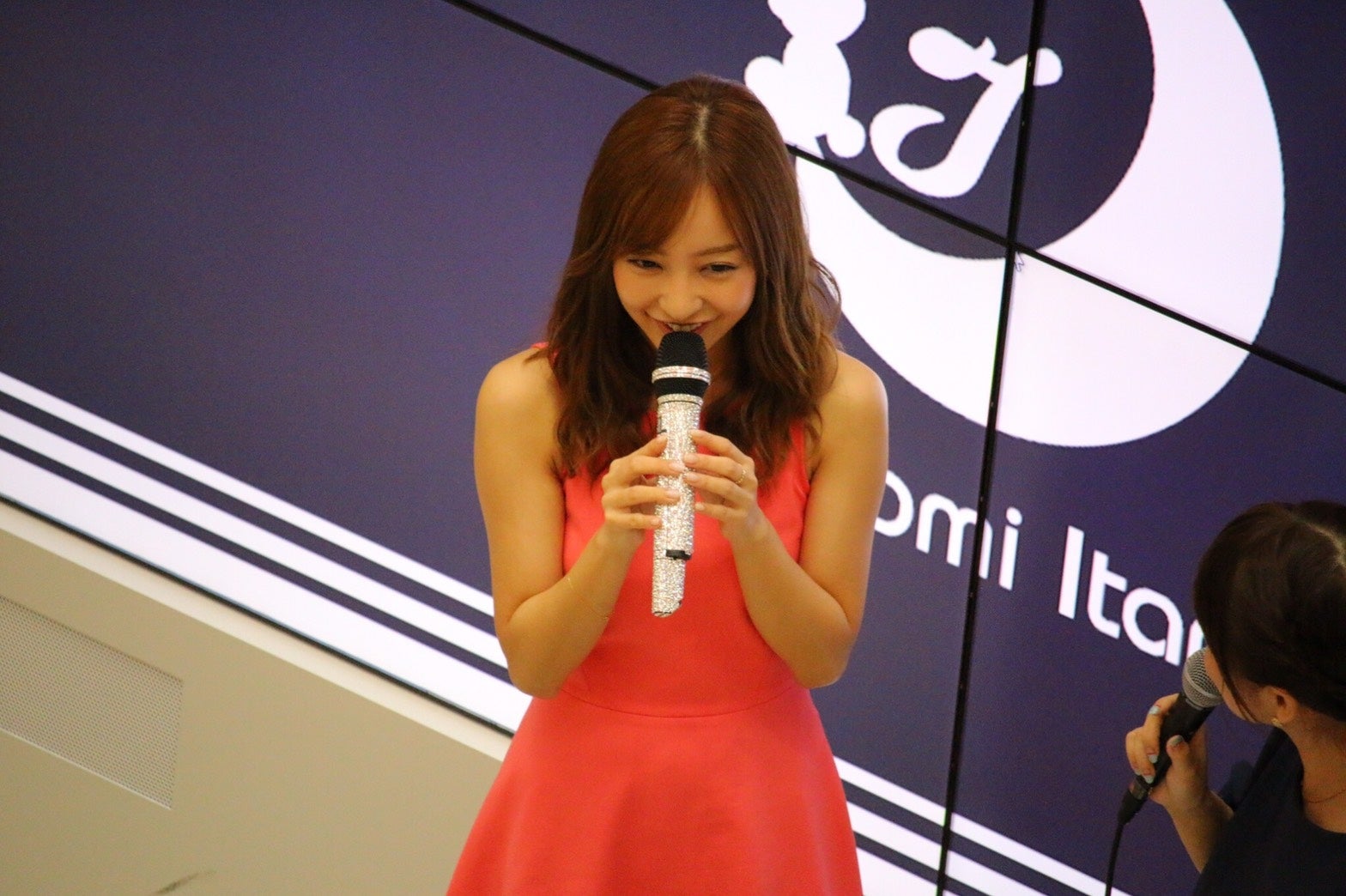 板野友美（画像提供：キングレコード）