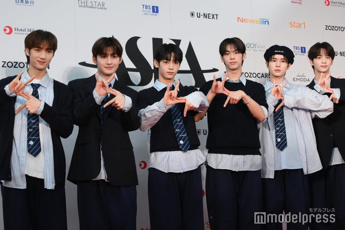 TWS/(左から)YOUNGJAE、JIHOON、HANJIN、DOHOON、KYUNGMIN、SHINYU(C)モデルプレス