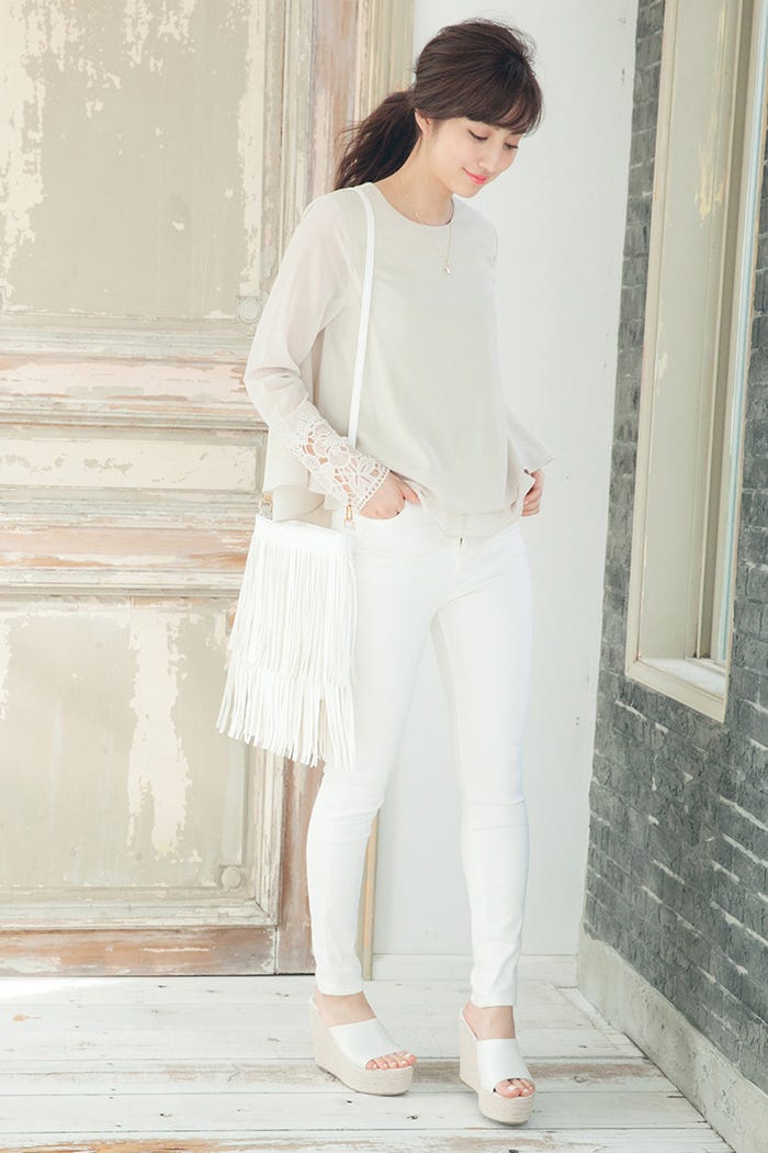 シフォンレースチュニック「Rusheria」2,990円(税込)/画像提供:Color