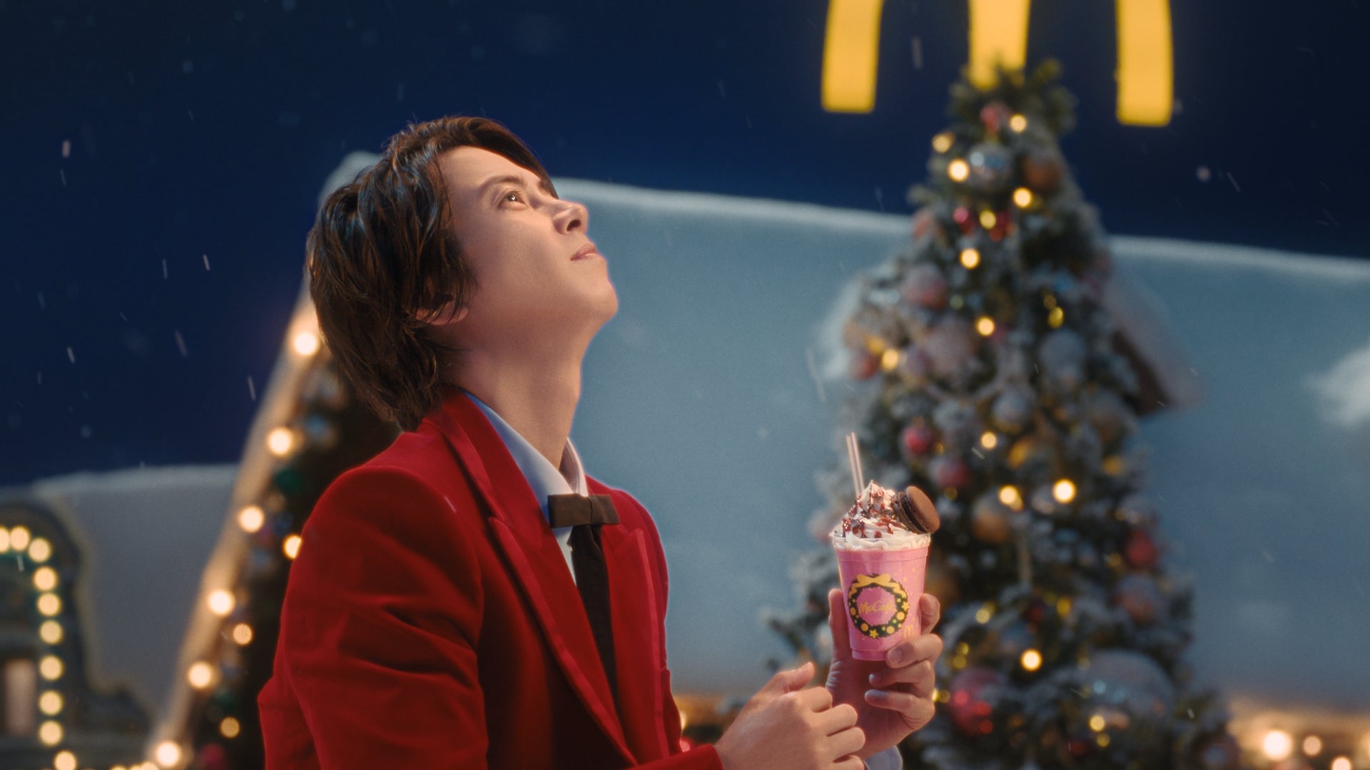 山下智久／新TVCM「マックカフェ『マックのいちごフラッペ』」篇（提供写真）