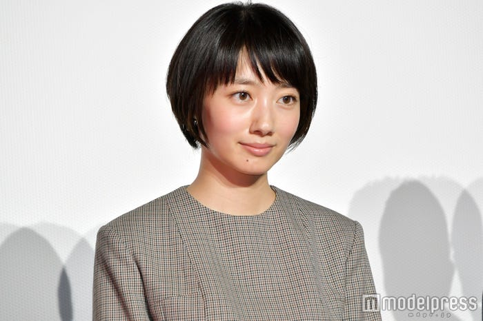 波瑠(C)モデルプレス