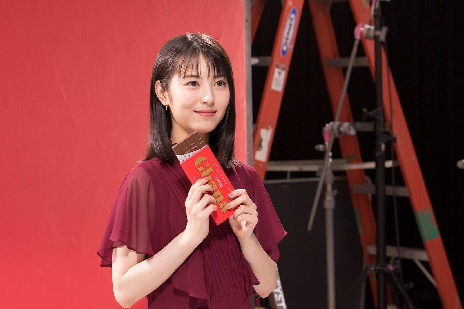 浜辺美波（提供画像）