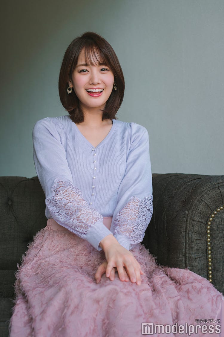 女子アナ　全身 