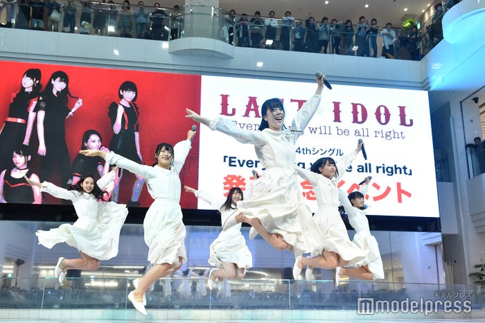 Someday Somewhere(左から:猪子れいあ、山田まひろ、木村美咲、間島和奏、清原梨央、籾山ひめり)(C)モデルプレス