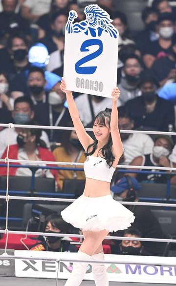 美女タレントが「突然の報告」今年度限りで芸能活動を引退「高校3年生からこのお仕事を始めて」と思い伝える