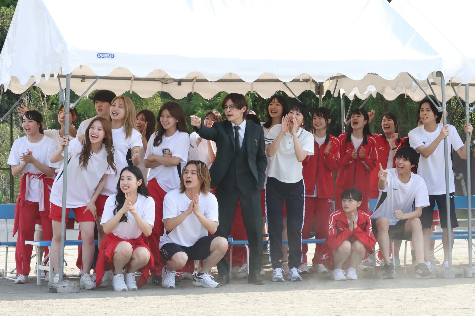 「ビリオン×スクール」第8話より（C）フジテレビ