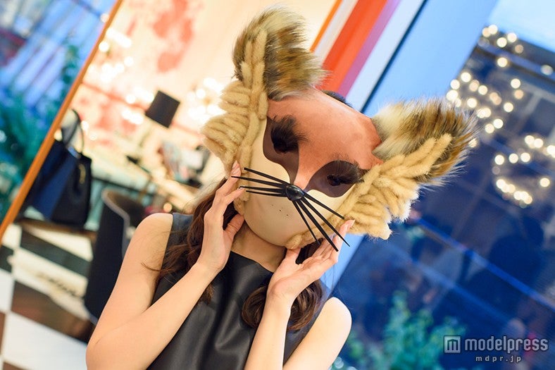 キツネの被り物でFNOを満喫／kate spade new york 青山店