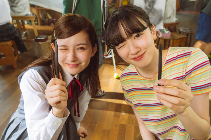 畑芽育、永野芽郁(C)東村アキコ/集英社(C)2025 映画「かくかくしかじか」製作委員会