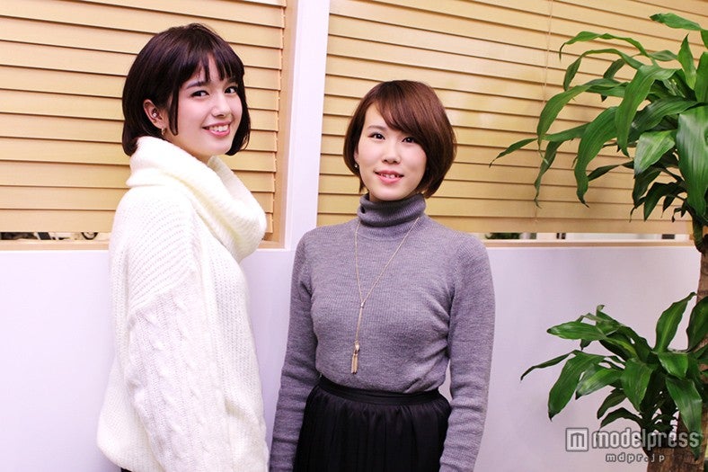 「non-no」佐谷戸ミナが初挑戦「めっちゃモテる」恋愛をぶっちゃけ “癒やしの歌姫”丸本莉子と赤裸々トーク／左から：佐谷戸ミナ、丸本莉子【モデルプレス】